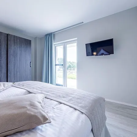5 Sterne Boddenkieker Mit Grosser Eckterrasse Und Boddenblick Apartment *